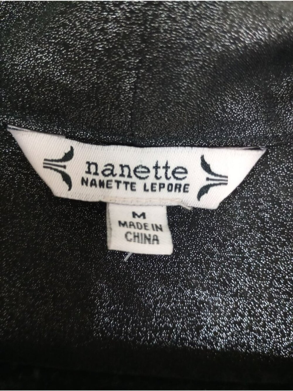 Nanette Lepore Metallic Black Pleated Long Sleeve Blouse With Tie Neck Size M - Picture 2 of 13